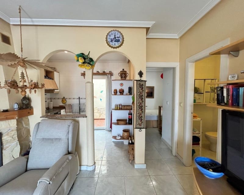 1 soverom Bungalow til salgs i La Florida med svømmebasseng - € 140 000 (Ref: 9926404)