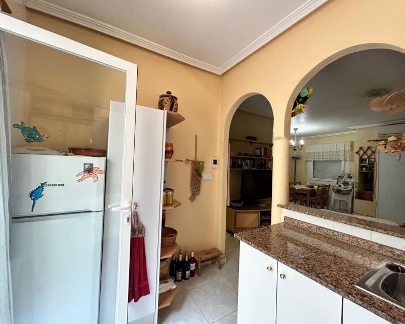 1 soverom Bungalow til salgs i La Florida med svømmebasseng - € 140 000 (Ref: 9926404)