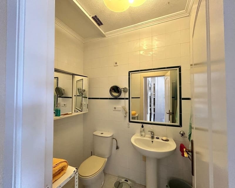 1 soverom Bungalow til salgs i La Florida med svømmebasseng - € 140 000 (Ref: 9926404)