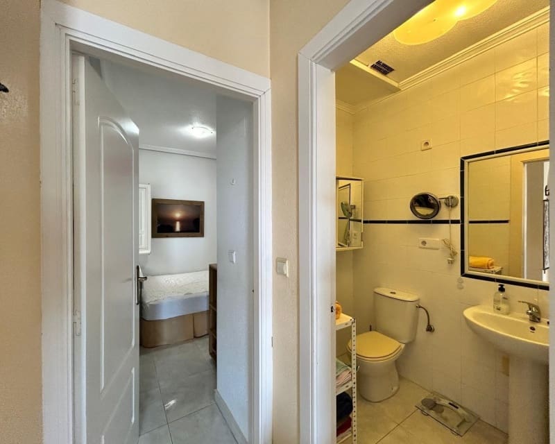 1 soverom Bungalow til salgs i La Florida med svømmebasseng - € 140 000 (Ref: 9926404)