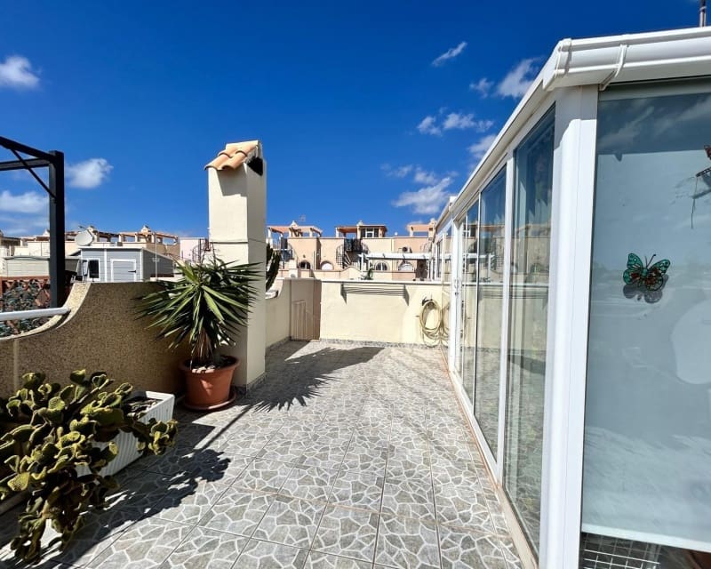 1 soverom Bungalow til salgs i La Florida med svømmebasseng - € 140 000 (Ref: 9926404)