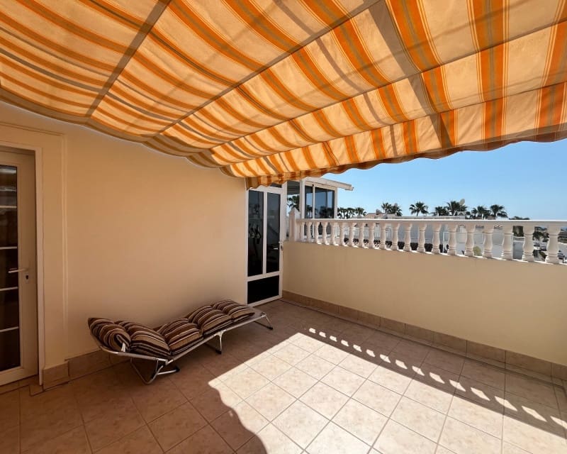 3 soveværelse Villa til salg i Playa Flamenca med swimmingpool garage - € 259.995 (Ref: 9926406)