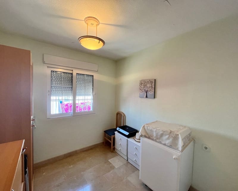 3 soveværelse Villa til salg i Playa Flamenca med swimmingpool garage - € 259.995 (Ref: 9926406)