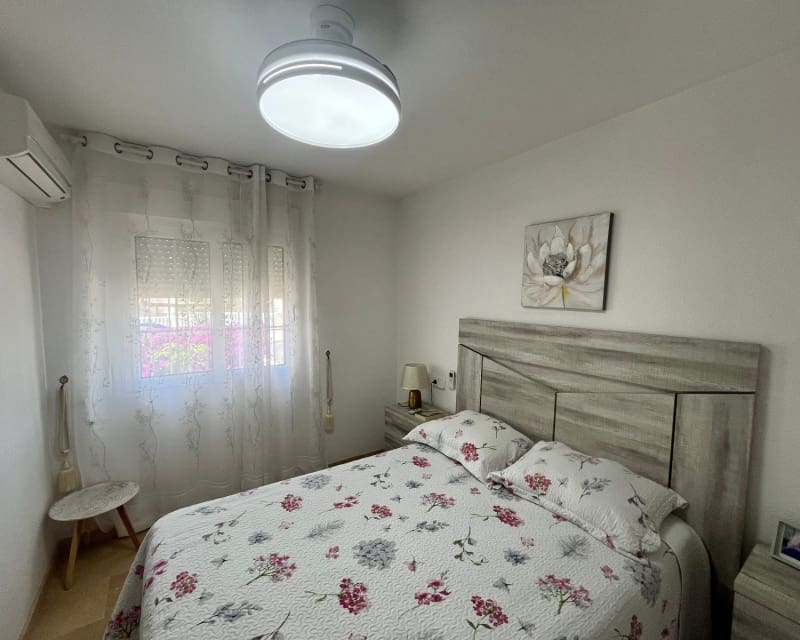 3 soveværelse Villa til salg i Playa Flamenca med swimmingpool garage - € 259.995 (Ref: 9926406)