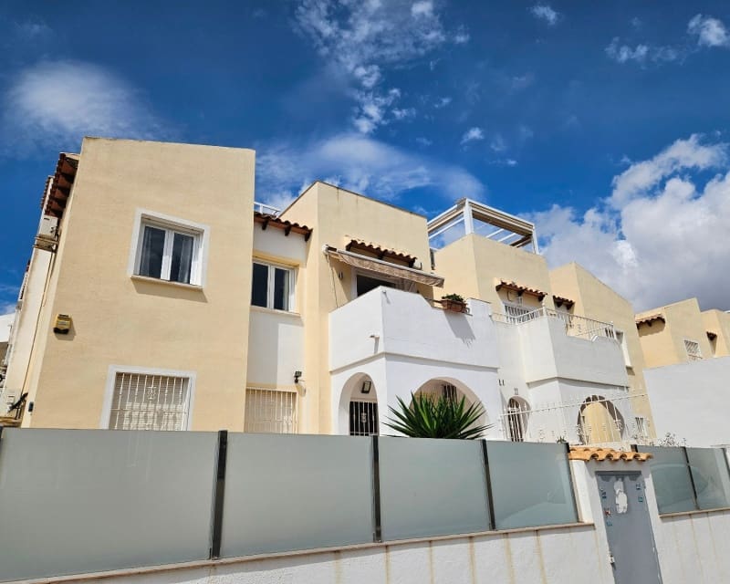 2 soveværelse Lejlighed til salg i Villamartin med swimmingpool garage - € 189.000 (Ref: 9926407)