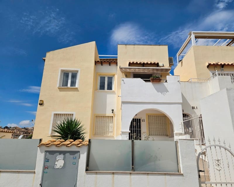 2 soveværelse Lejlighed til salg i Villamartin med swimmingpool garage - € 189.000 (Ref: 9926407)