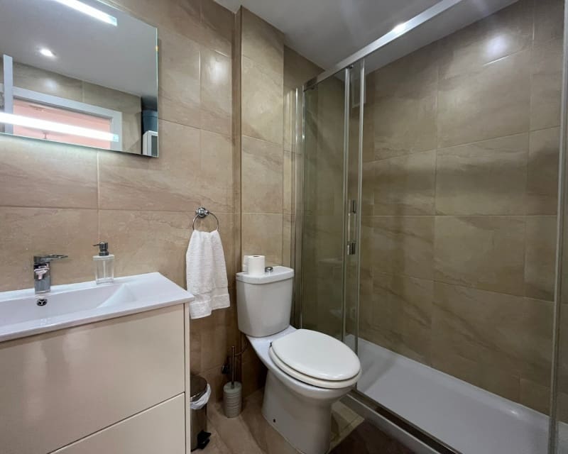 2 soveværelse Lejlighed til salg i Villamartin med swimmingpool garage - € 189.000 (Ref: 9926407)