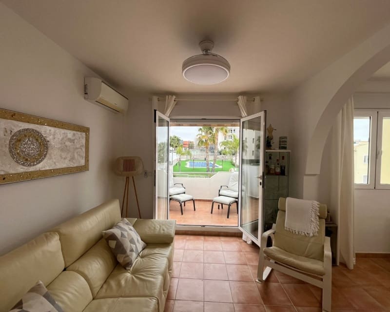 2 soveværelse Lejlighed til salg i Villamartin med swimmingpool garage - € 189.000 (Ref: 9926407)