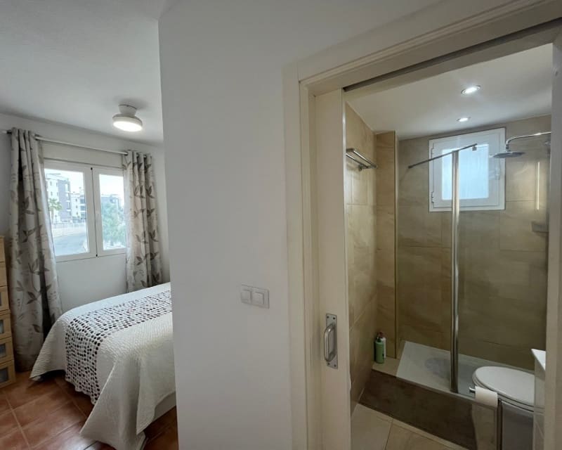 2 soveværelse Lejlighed til salg i Villamartin med swimmingpool garage - € 189.000 (Ref: 9926407)