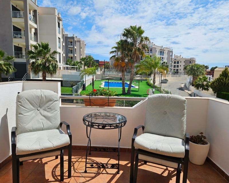2 soveværelse Lejlighed til salg i Villamartin med swimmingpool garage - € 189.000 (Ref: 9926407)
