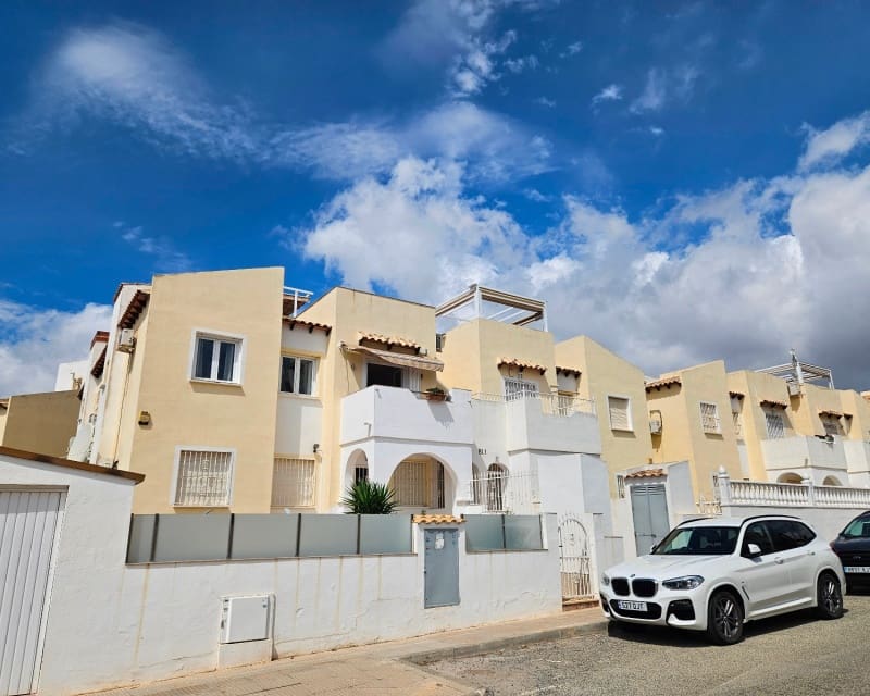2 soveværelse Lejlighed til salg i Villamartin med swimmingpool garage - € 189.000 (Ref: 9926407)