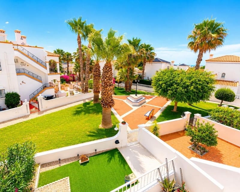 2 Zimmer Apartment zu verkaufen in Villamartin mit Pool - 239.995 € (Ref: 9926408)
