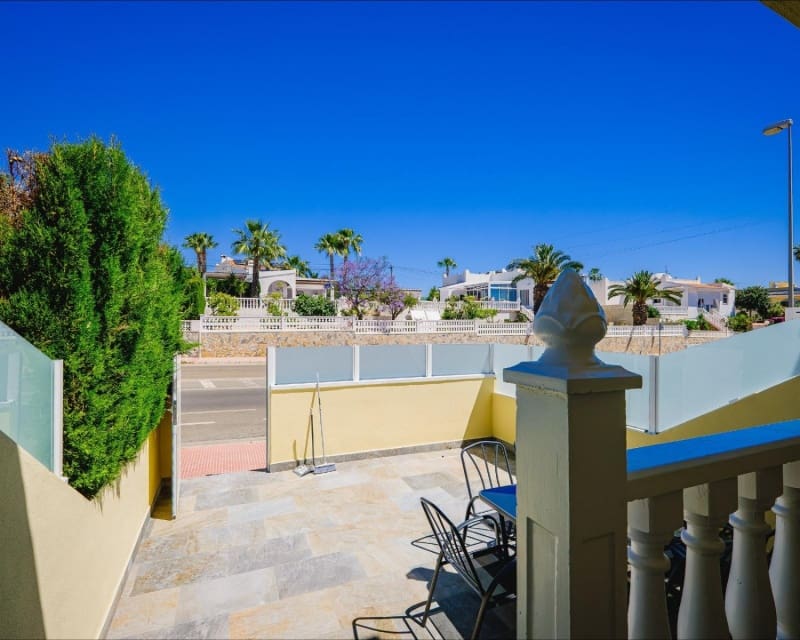 3 soveværelse Byhus til salg i Villamartin med swimmingpool - € 239.900 (Ref: 9926410)