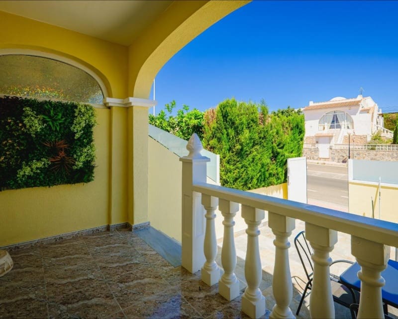 3 soveværelse Byhus til salg i Villamartin med swimmingpool - € 239.900 (Ref: 9926410)