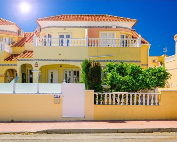 3 soveværelse Byhus til salg i Villamartin, Orihuela med swimmingpool - € 239.900 (Ref: 9926410)