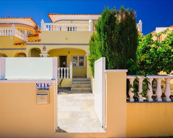 3 soveværelse Byhus til salg i Villamartin, Orihuela med swimmingpool - € 239.900 (Ref: 9926410)