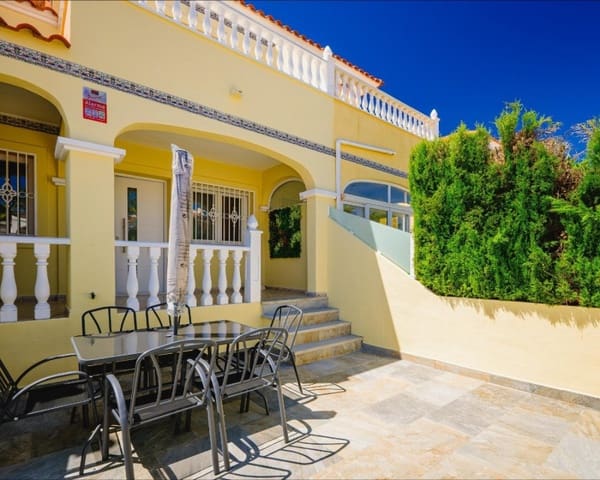 3 soveværelse Byhus til salg i Villamartin, Orihuela med swimmingpool - € 239.900 (Ref: 9926410)