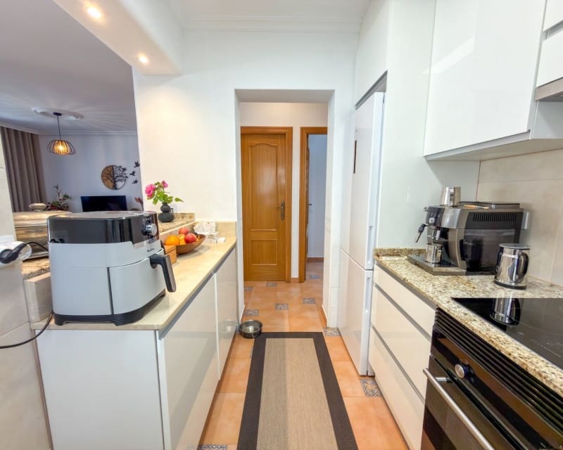 4 soverom Villa til salgs i Villamartin med svømmebasseng garasje - € 335 000 (Ref: 9926411)