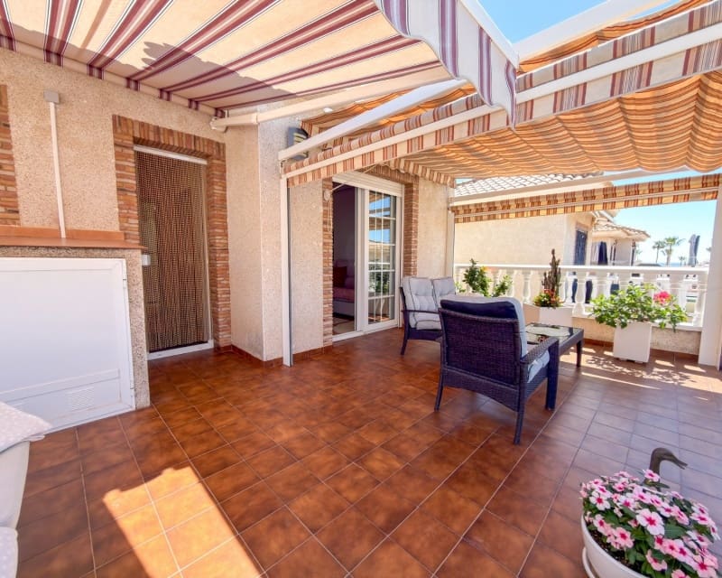 4 soverom Villa til salgs i Villamartin med svømmebasseng garasje - € 335 000 (Ref: 9926411)