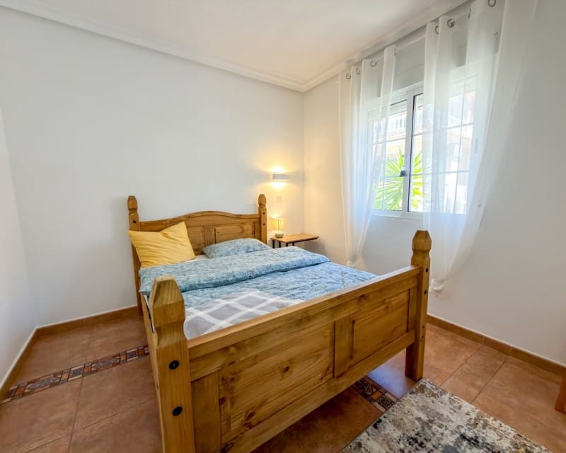 4 soverom Villa til salgs i Villamartin med svømmebasseng garasje - € 335 000 (Ref: 9926411)