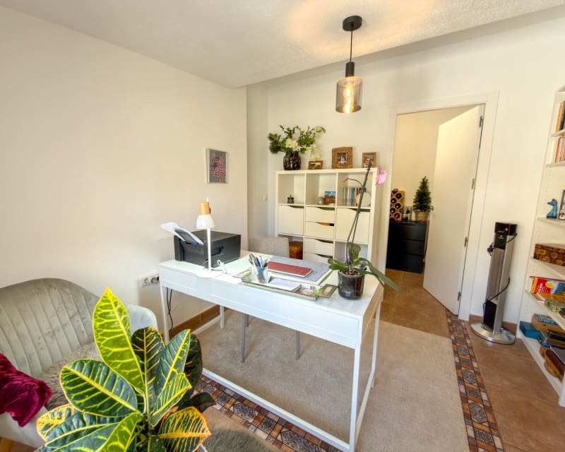 4 soverom Villa til salgs i Villamartin med svømmebasseng garasje - € 335 000 (Ref: 9926411)