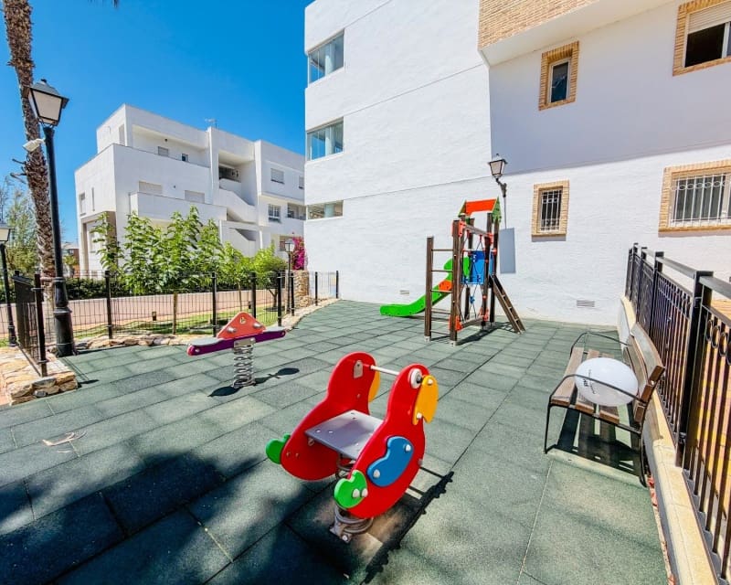 2 sypialnia Apartament na sprzedaż w Villamartin z basenem garażem - 235 000 € (Ref: 9926412)
