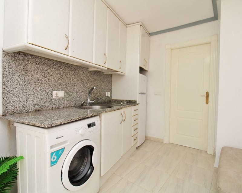 Bungalow de 1 habitación en Villamartin en venta - 109.000 € (Ref: 9926413)