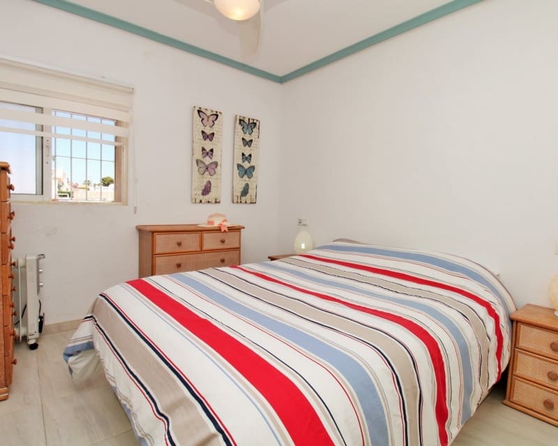 Bungalow de 1 habitación en Villamartin en venta - 109.000 € (Ref: 9926413)