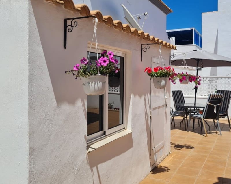 Chalet de 2 habitaciones en La Florida en venta con piscina garaje - 399.900 € (Ref: 9926414)