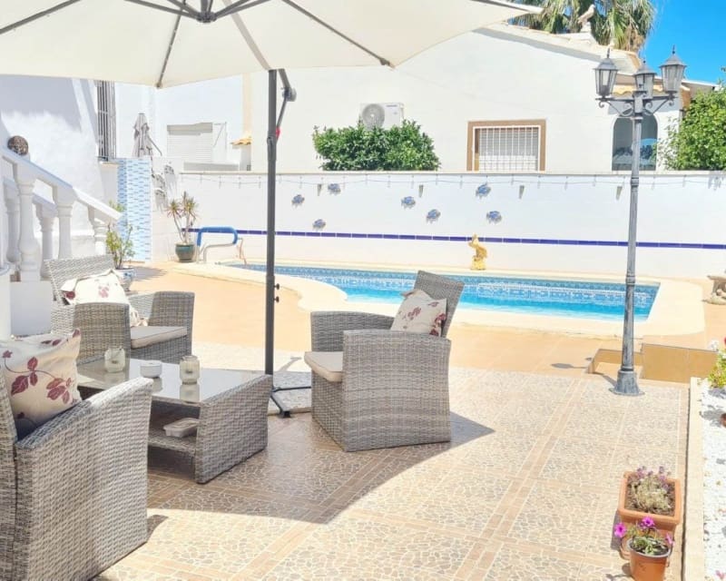 Chalet de 2 habitaciones en La Florida en venta con piscina garaje - 399.900 € (Ref: 9926414)