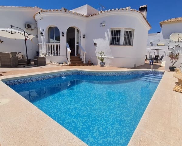 Chalet de 2 habitaciones en La Florida, Orihuela en venta con piscina garaje - 399.900 € (Ref: 9926414)