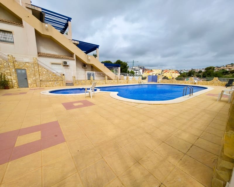 2 Zimmer Apartment zu verkaufen in Villamartin mit Pool Garage - 149.950 € (Ref: 9926415)