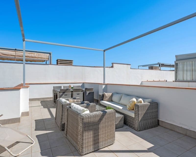3 soveværelse Byhus til salg i Playa Flamenca med swimmingpool garage - € 329.000 (Ref: 9926418)