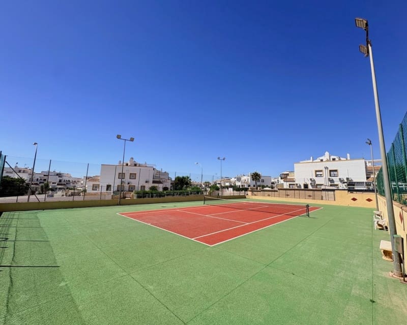3 sovrum Lägenhet till salu i La Florida med pool - 179 000 € (Ref: 9926420)