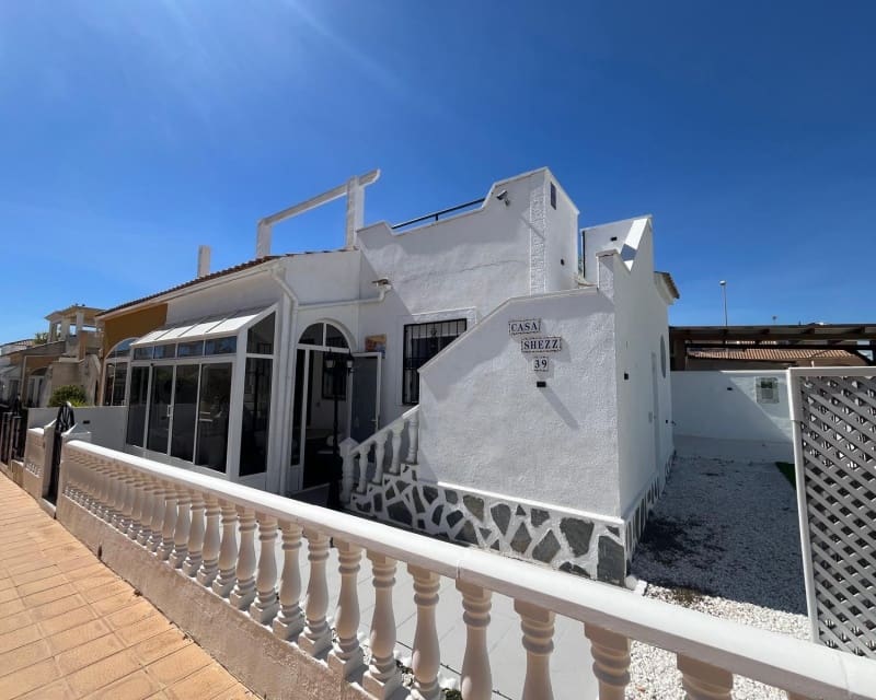 2 Zimmer Bungalow zu verkaufen in Orihuela Costa mit Pool Garage - 209.999 € (Ref: 9926421)