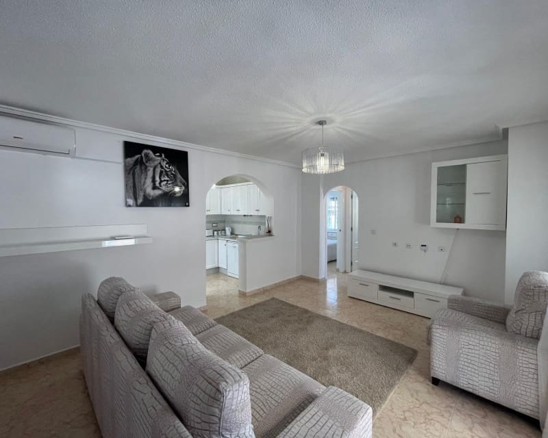 2 Zimmer Bungalow zu verkaufen in Orihuela Costa mit Pool Garage - 209.999 € (Ref: 9926421)