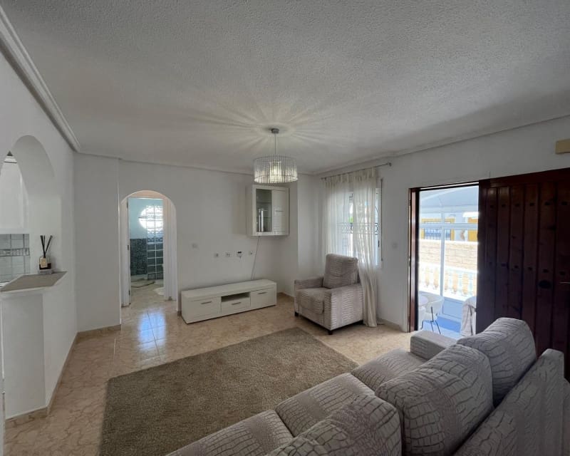 2 Zimmer Bungalow zu verkaufen in Orihuela Costa mit Pool Garage - 209.999 € (Ref: 9926421)