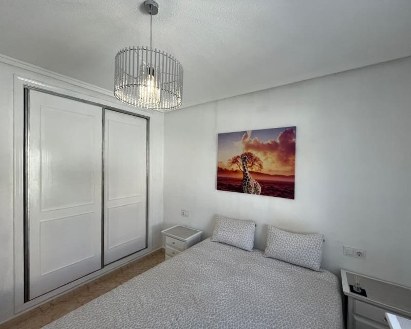 2 Zimmer Bungalow zu verkaufen in Orihuela Costa mit Pool Garage - 209.999 € (Ref: 9926421)