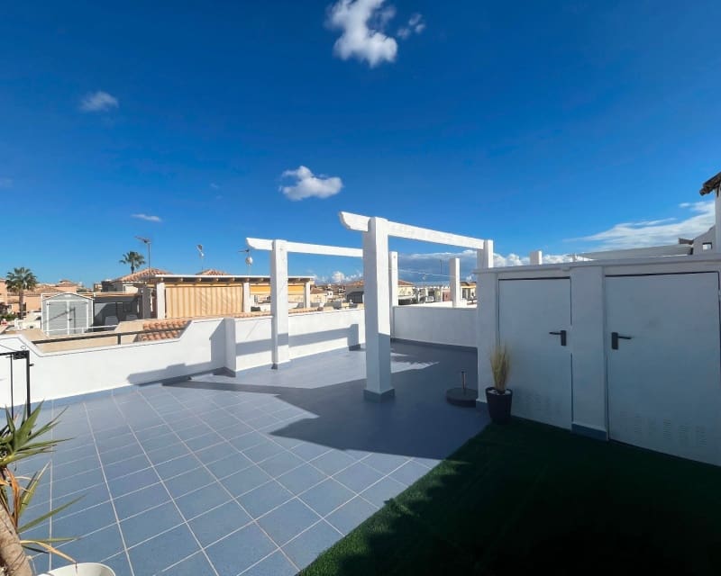 2 Zimmer Bungalow zu verkaufen in Orihuela Costa mit Pool Garage - 209.999 € (Ref: 9926421)