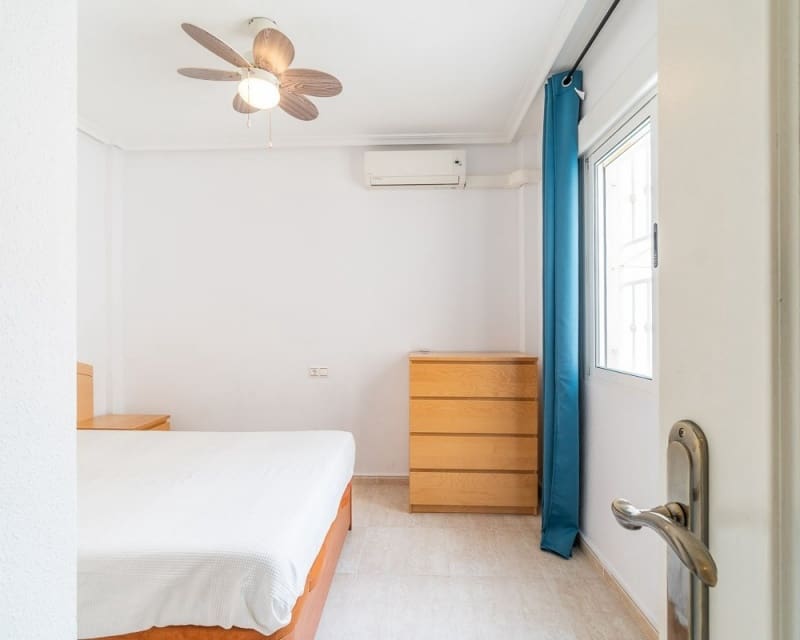 Apartamento de 2 habitaciones en Los Altos en venta con piscina - 150.000 € (Ref: 9926422)