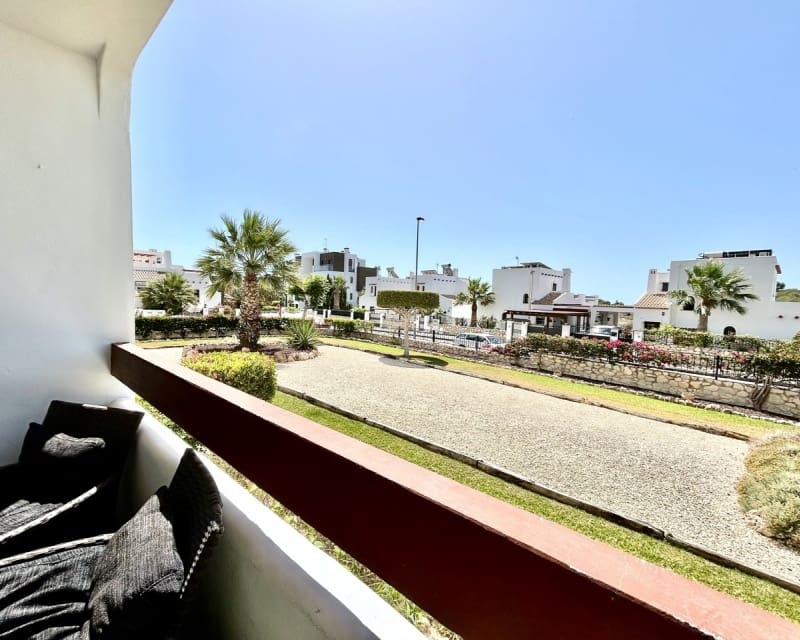 2 chambre Appartement à vendre à Villamartin avec piscine garage - 199 000 € (Ref: 9926424)