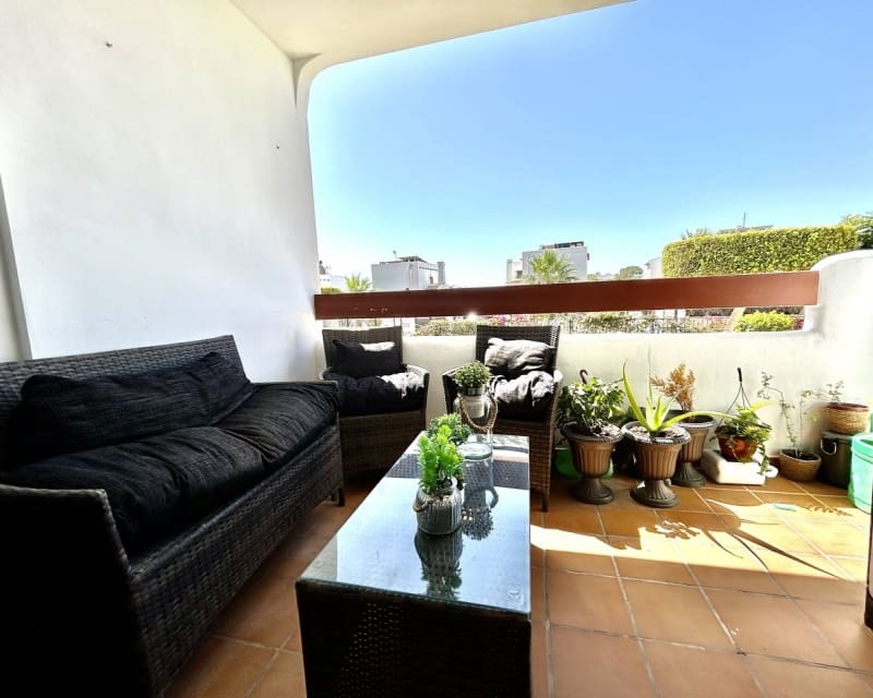 2 chambre Appartement à vendre à Villamartin avec piscine garage - 199 000 € (Ref: 9926424)