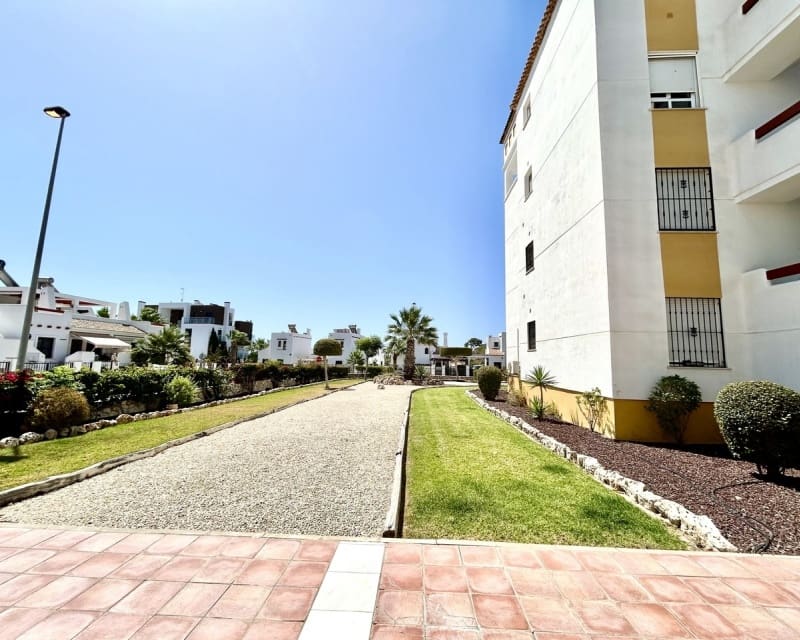 2 chambre Appartement à vendre à Villamartin avec piscine garage - 199 000 € (Ref: 9926424)