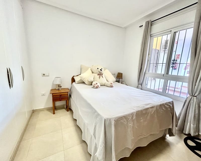 2 chambre Appartement à vendre à Villamartin avec piscine garage - 199 000 € (Ref: 9926424)