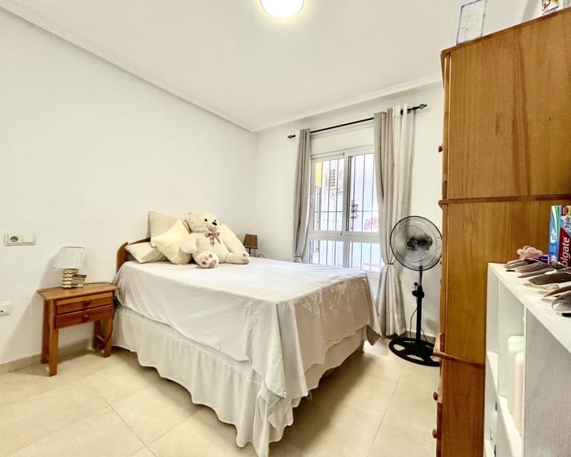 2 chambre Appartement à vendre à Villamartin avec piscine garage - 199 000 € (Ref: 9926424)