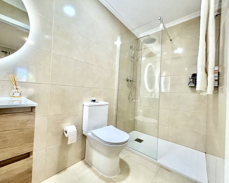 2 chambre Appartement à vendre à Villamartin avec piscine garage - 199 000 € (Ref: 9926424)