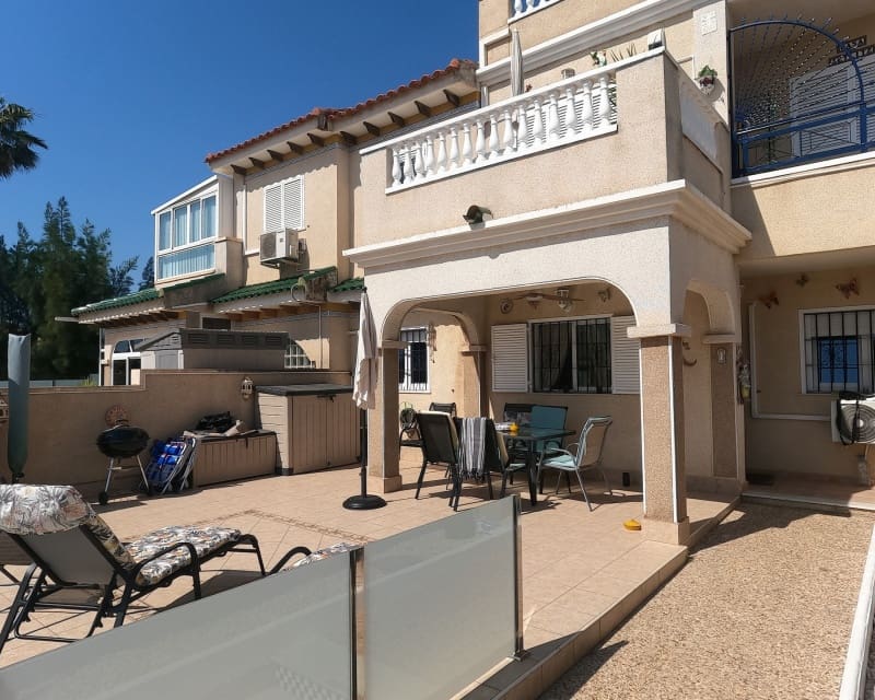 2 bedroom Apartment for sale in Playa Flamenca with pool - € 190,000 (Ref: 9926425)