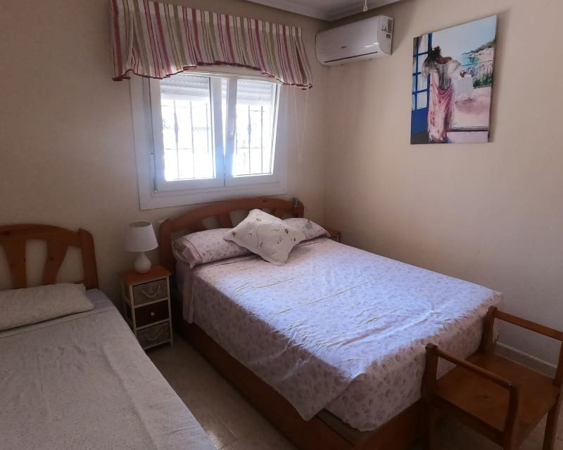 2 bedroom Apartment for sale in Playa Flamenca with pool - € 190,000 (Ref: 9926425)