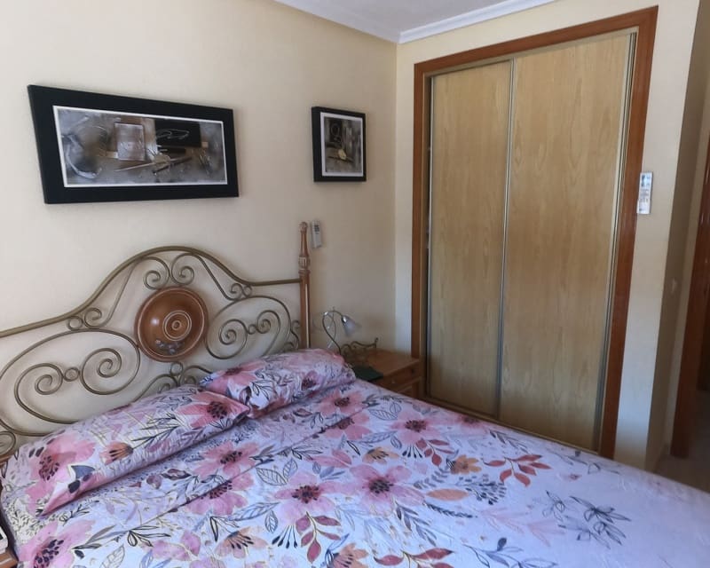 2 bedroom Apartment for sale in Playa Flamenca with pool - € 190,000 (Ref: 9926425)