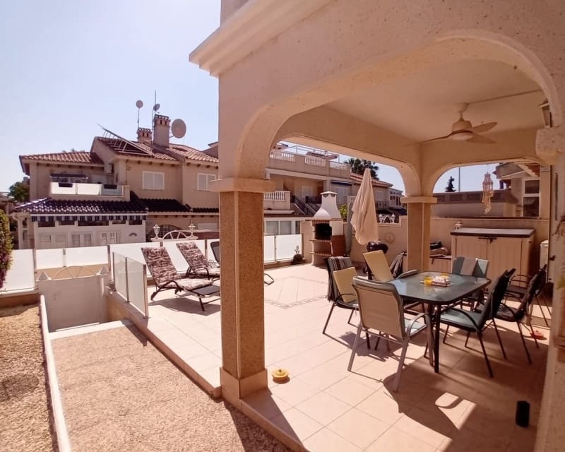 2 bedroom Apartment for sale in Playa Flamenca with pool - € 190,000 (Ref: 9926425)